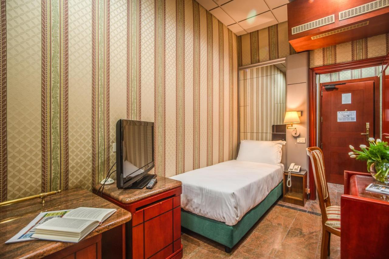 Castro Pretorio Easy Rooms Rom Exterior foto