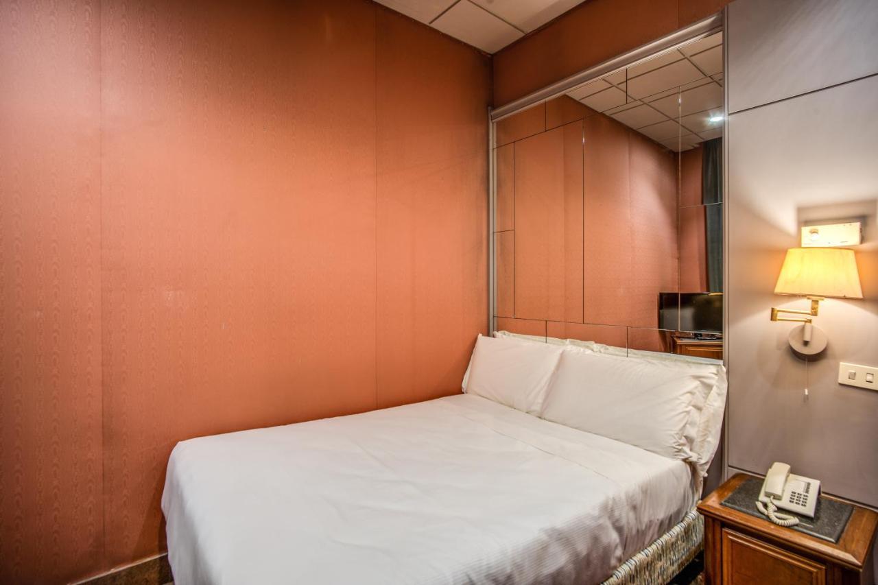 Castro Pretorio Easy Rooms Rom Exterior foto